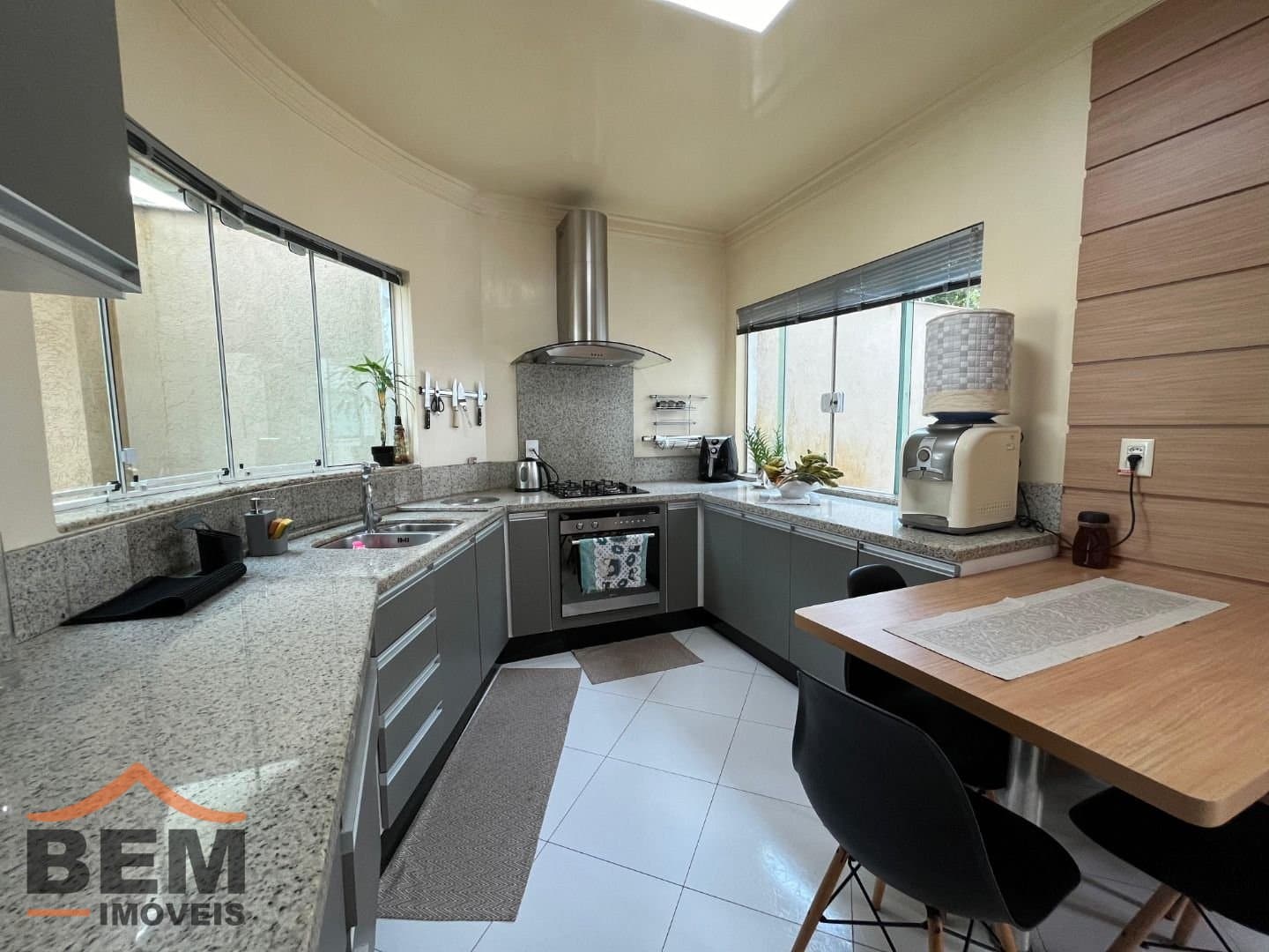 Casa para Venda com 3 quartos e 380m² no bairro Ressacada, em Itajaí