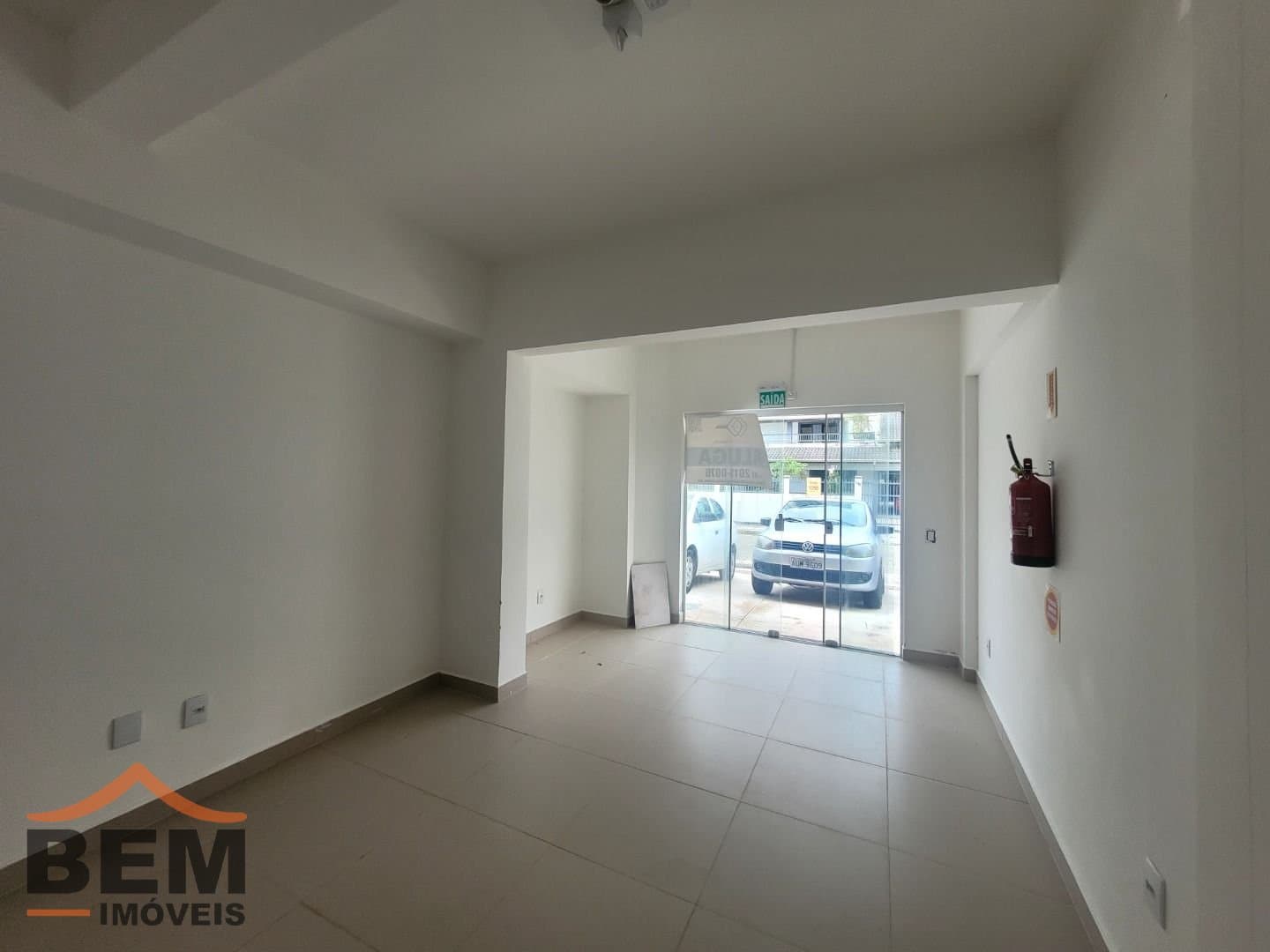 Salas/Conjuntos para Locação com 20m² no bairro Centro, em Navegantes