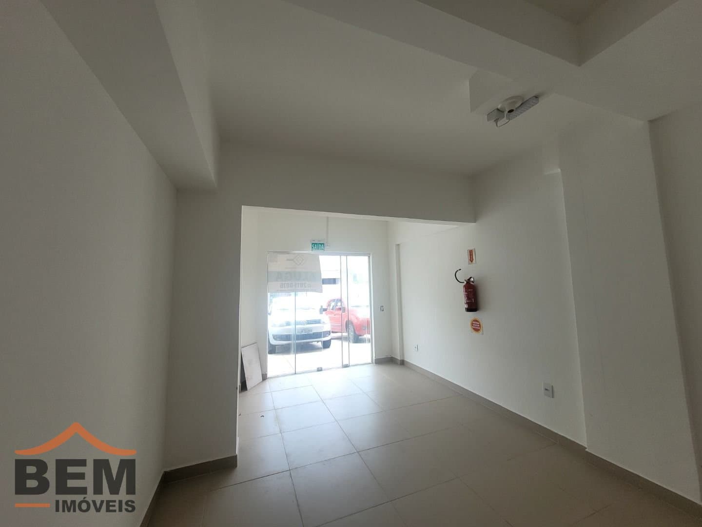 Salas/Conjuntos para Locação com 20m² no bairro Centro, em Navegantes