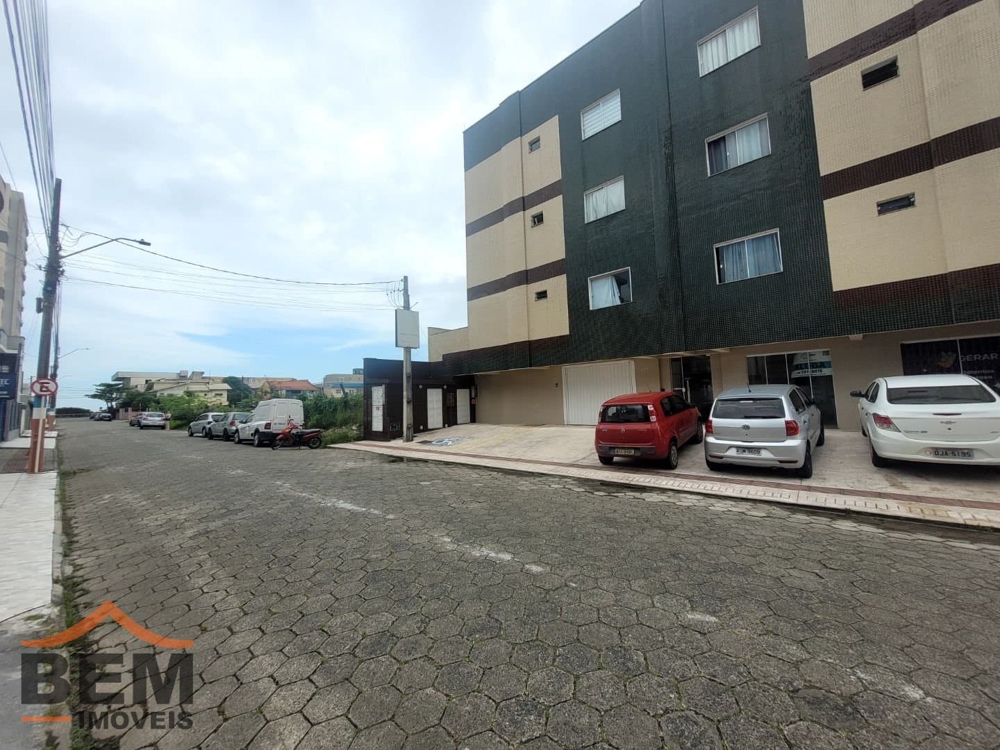 Salas/Conjuntos para Locação com 20m² no bairro Centro, em Navegantes