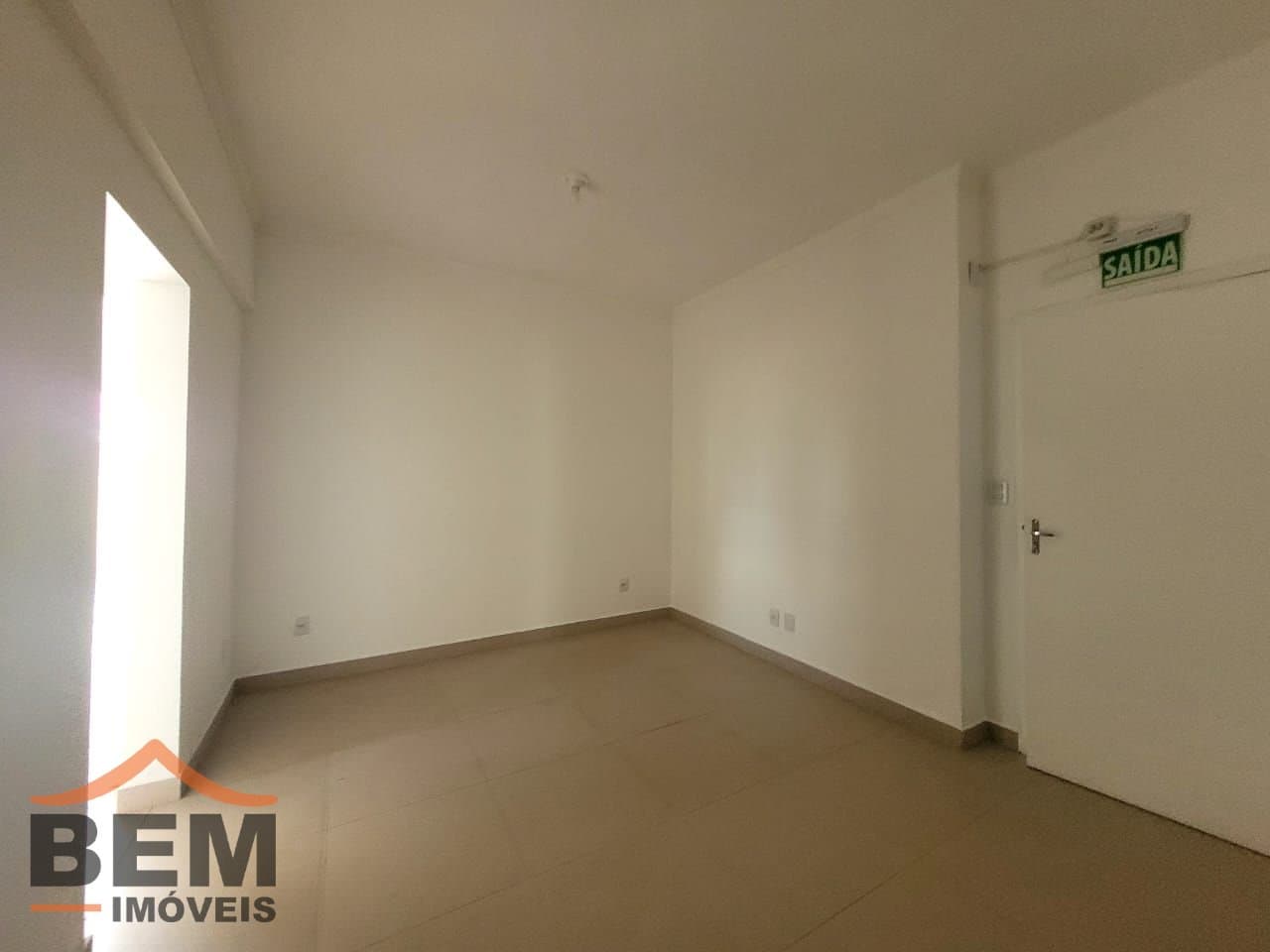 Apartamento para Locação com 2 quartos e 50m² no bairro Centro, em Navegantes