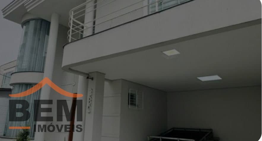 Casa para Venda com 3 quartos e 180m² no bairro São João, em Itajaí