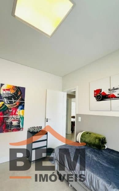 Casa para Venda com 3 quartos e 180m² no bairro São João, em Itajaí