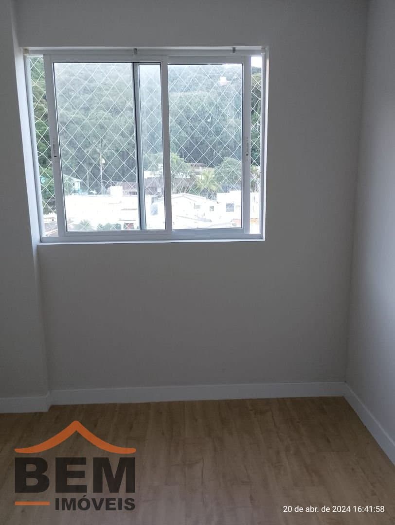 Apartamento para Venda com 2 quartos e 80m² no bairro Cabeçudas, em Itajaí