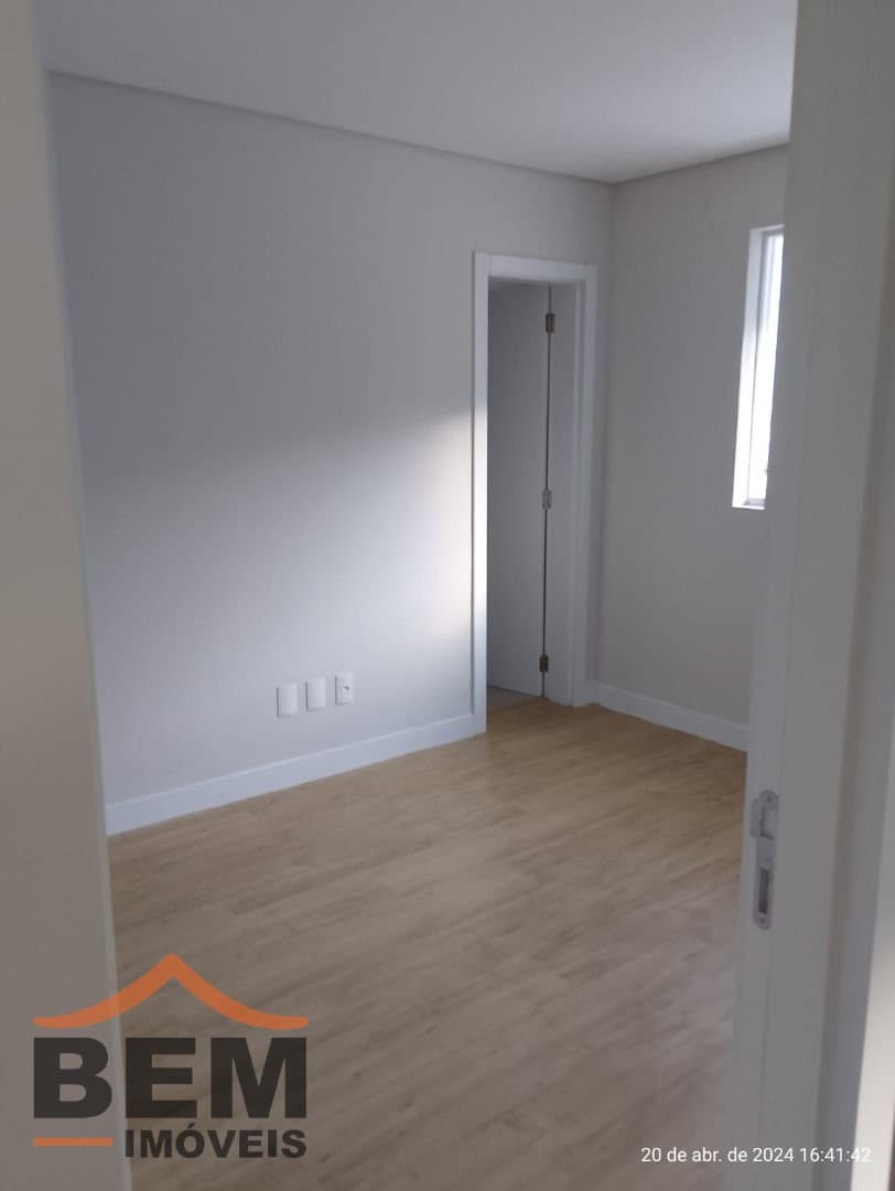 Apartamento para Venda com 2 quartos e 80m² no bairro Cabeçudas, em Itajaí