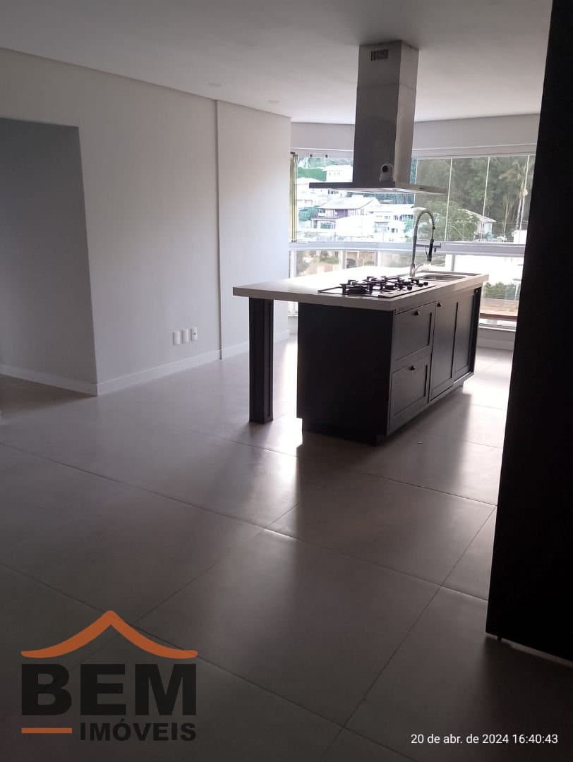 Apartamento para Venda com 2 quartos e 80m² no bairro Cabeçudas, em Itajaí