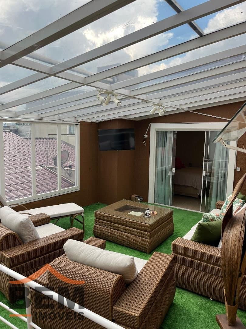 Casa para Venda com 3 quartos e 400m² no bairro São João, em Itajaí