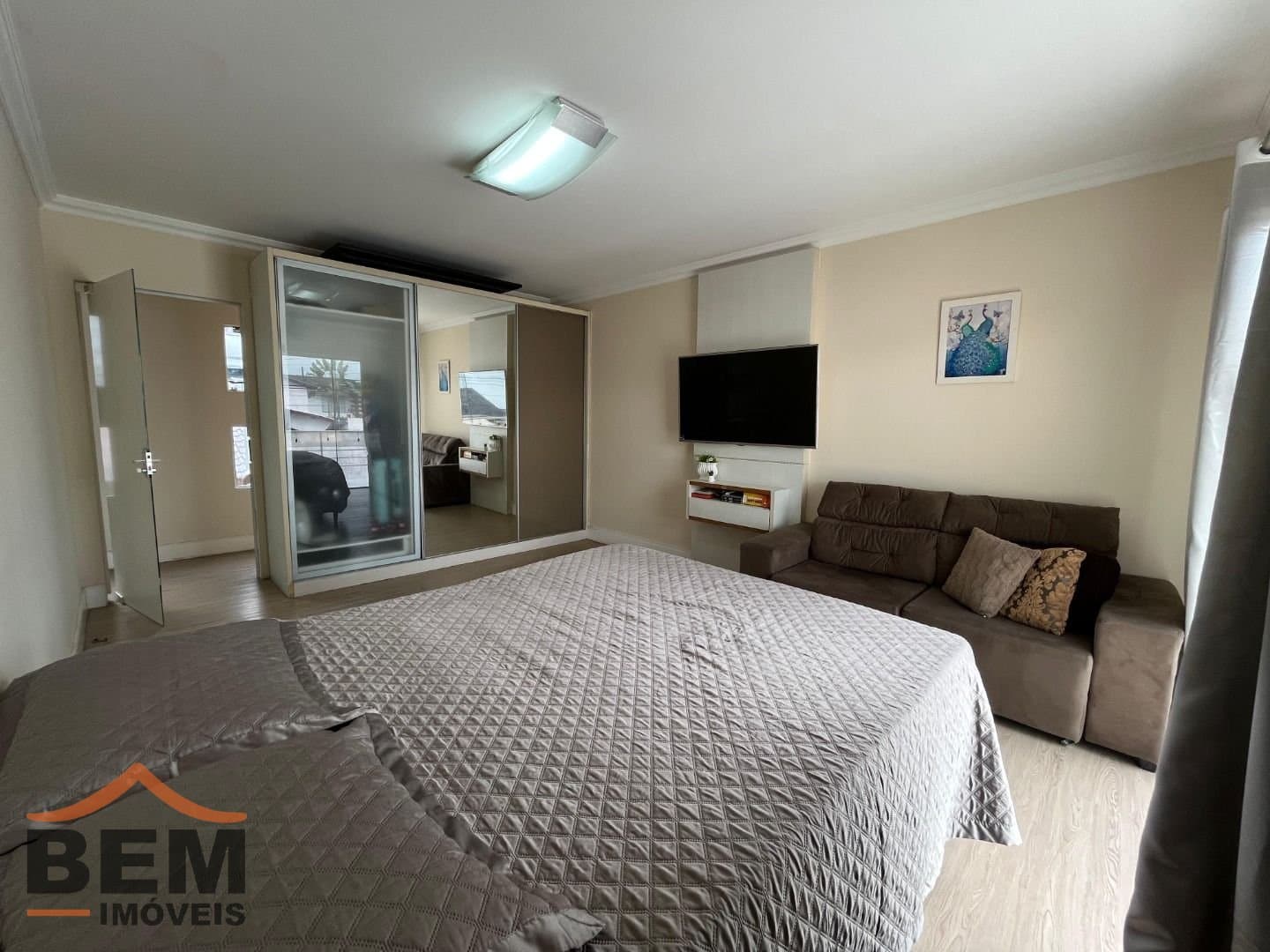 Casa para Venda com 3 quartos e 400m² no bairro São João, em Itajaí