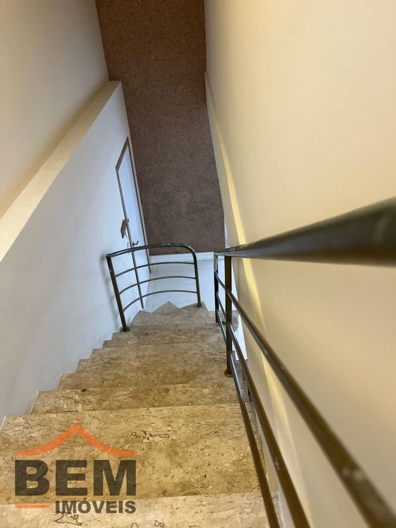 Casa para Venda com 3 quartos e 400m² no bairro São João, em Itajaí