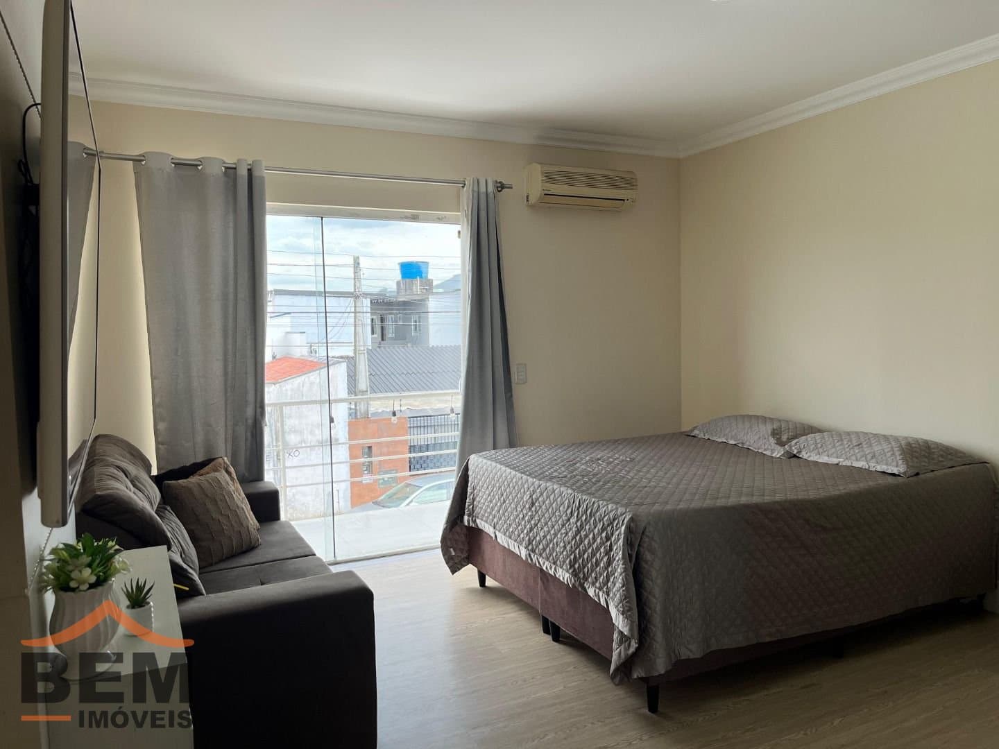 Casa para Venda com 3 quartos e 400m² no bairro São João, em Itajaí