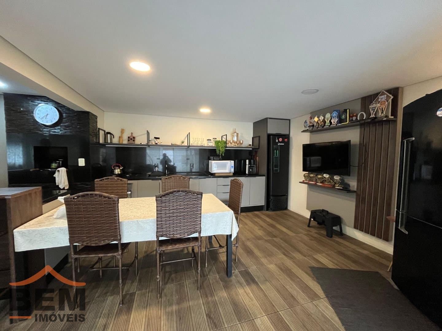 Casa para Venda com 3 quartos e 400m² no bairro São João, em Itajaí