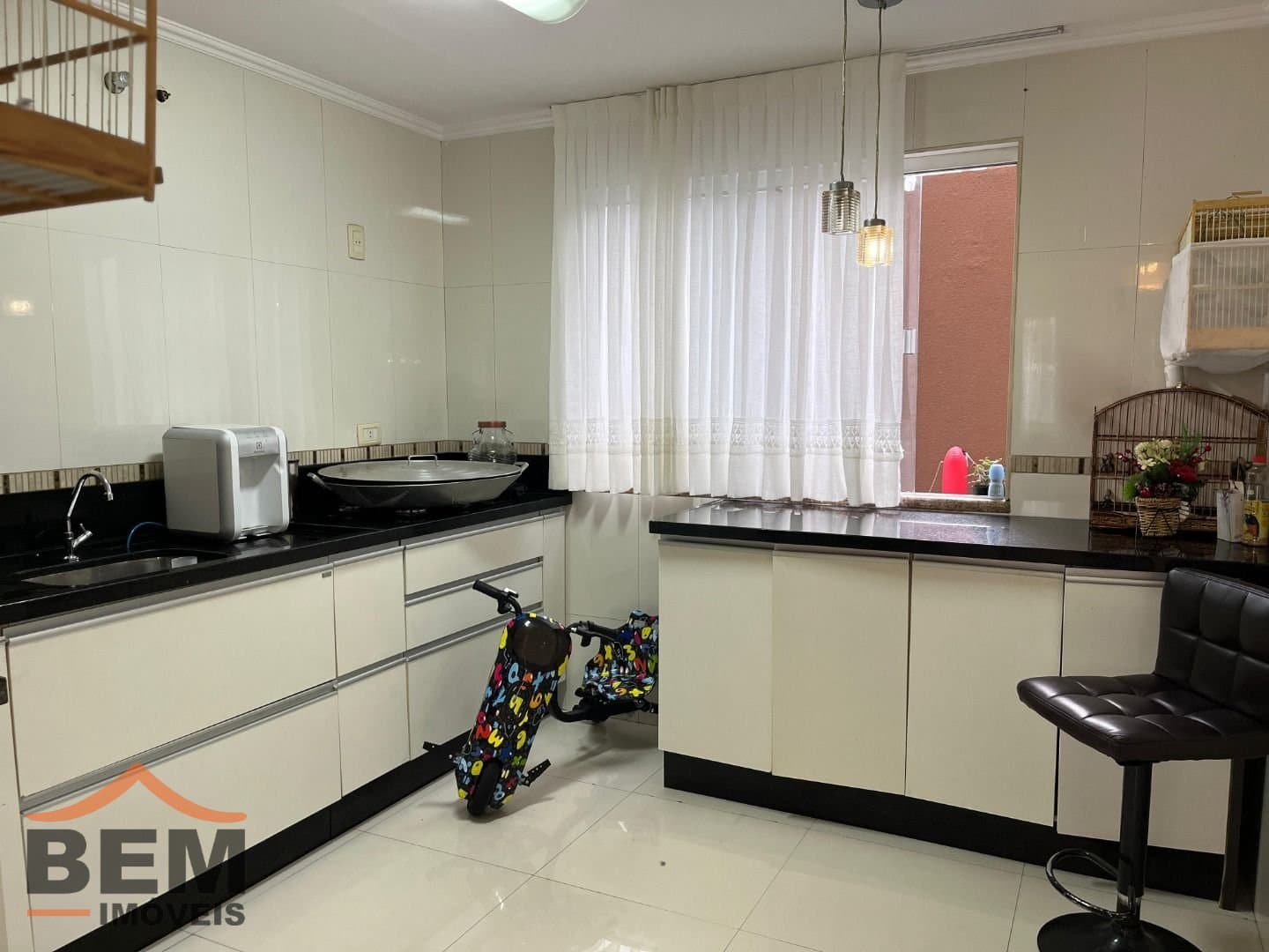 Casa para Venda com 3 quartos e 400m² no bairro São João, em Itajaí