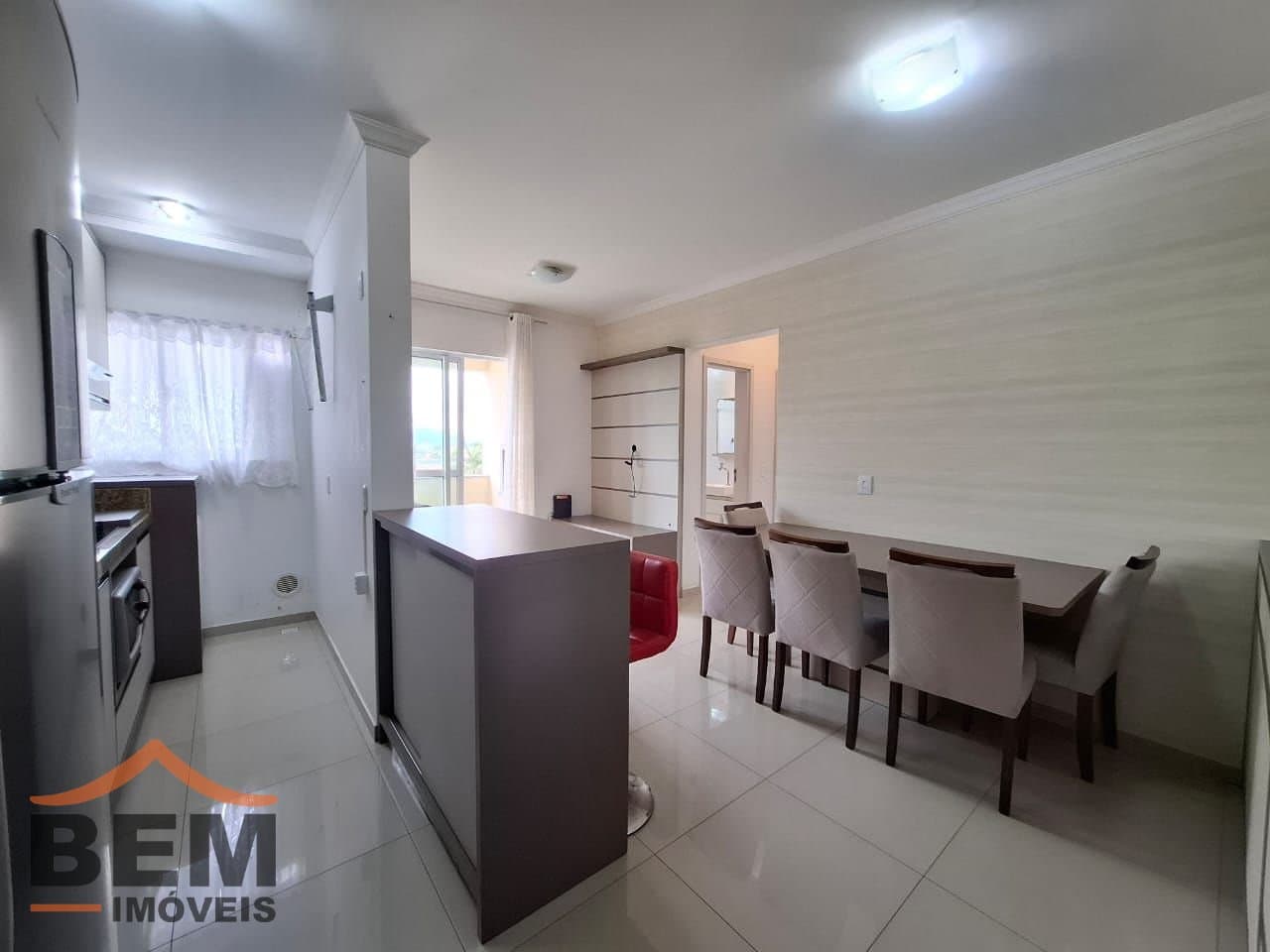 Apartamento para Locação com 2 quartos e 51m² no bairro Cordeiros, em Itajaí