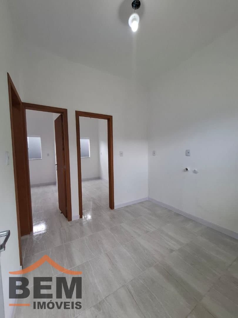 Apartamento para Locação com 2 quartos e 40m² no bairro Santa Regina, em Itajaí
