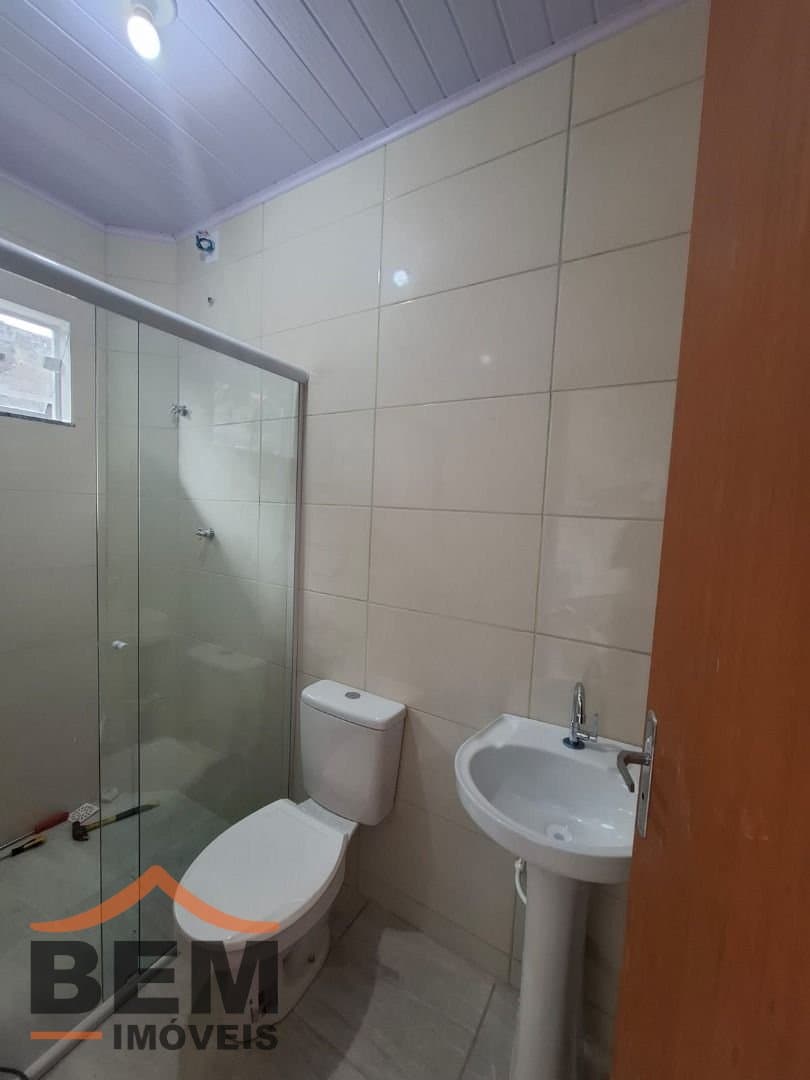 Apartamento para Locação com 2 quartos e 40m² no bairro Santa Regina, em Itajaí