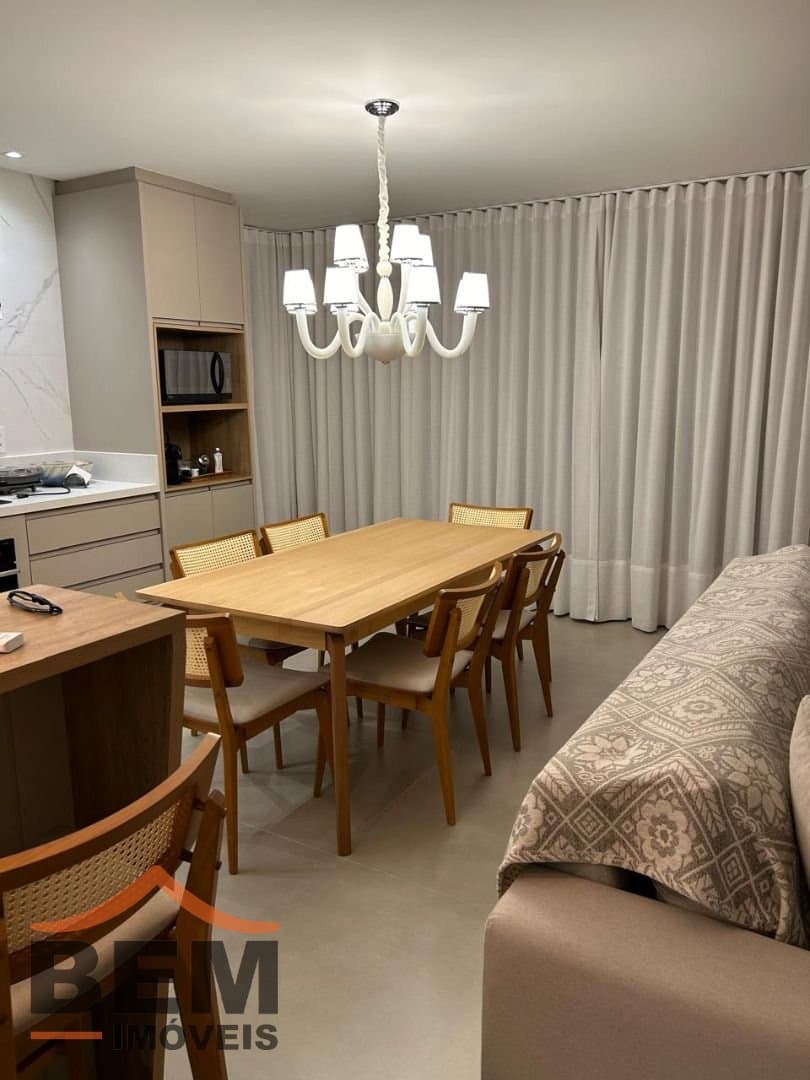 Apartamento para Venda com 3 quartos e 135m² no bairro Centro, em Balneário Piçarras