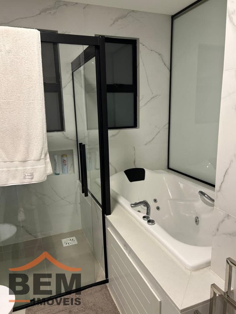 Apartamento para Venda com 3 quartos e 135m² no bairro Centro, em Balneário Piçarras
