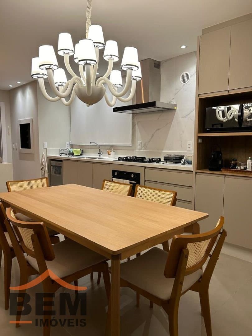 Apartamento para Venda com 3 quartos e 135m² no bairro Centro, em Balneário Piçarras