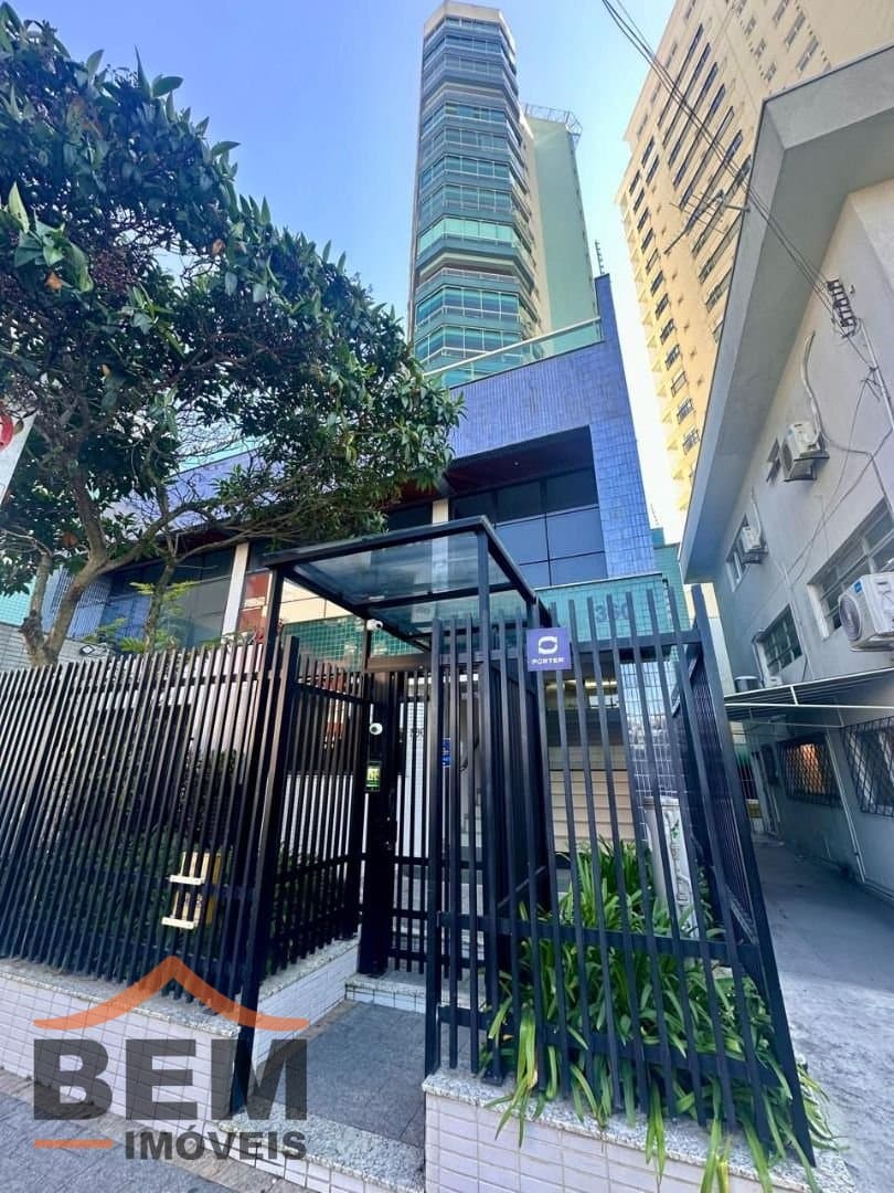 Apartamento para Venda com 4 quartos e 255m² no bairro Centro, em Itajaí