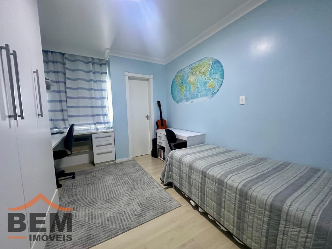 Apartamento para Venda com 4 quartos e 255m² no bairro Centro, em Itajaí