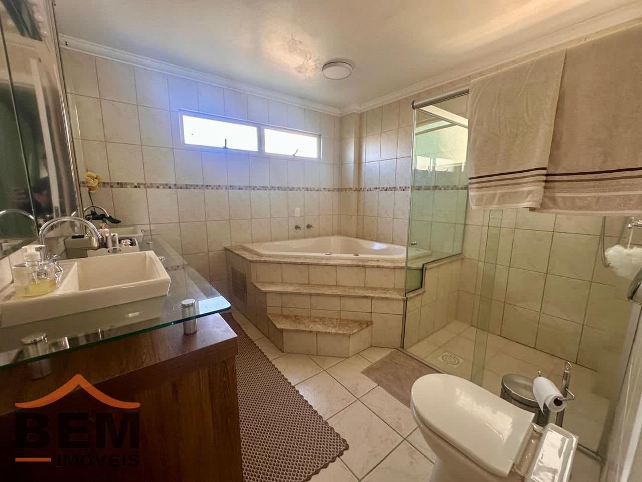 Apartamento para Venda com 4 quartos e 255m² no bairro Centro, em Itajaí