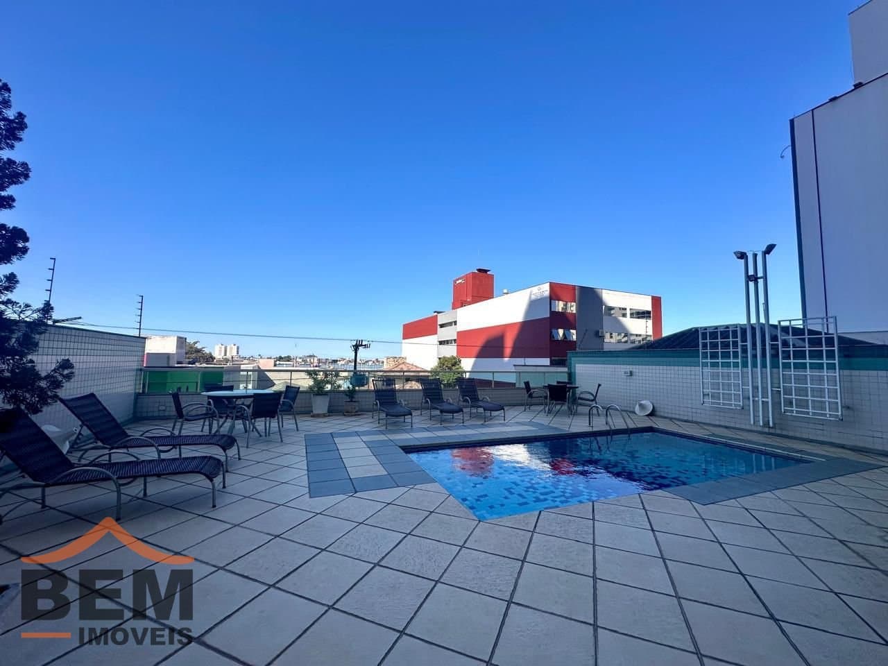 Apartamento para Venda com 4 quartos e 255m² no bairro Centro, em Itajaí