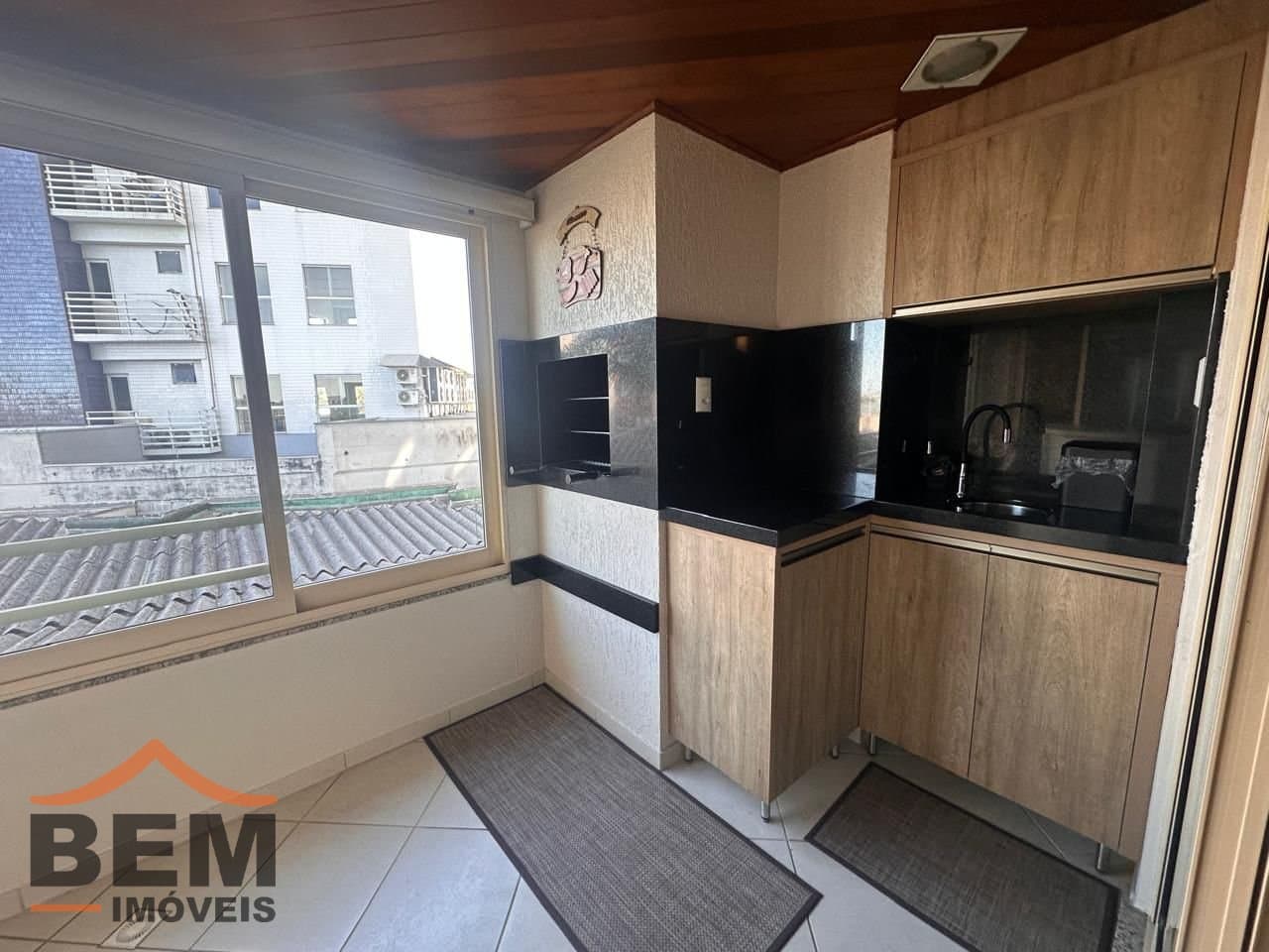Apartamento para Venda com 4 quartos e 255m² no bairro Centro, em Itajaí