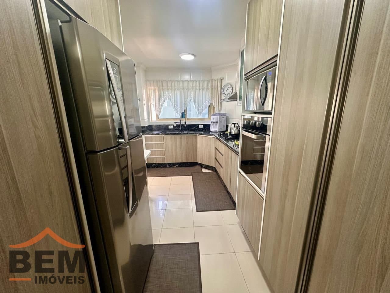 Apartamento para Venda com 4 quartos e 255m² no bairro Centro, em Itajaí