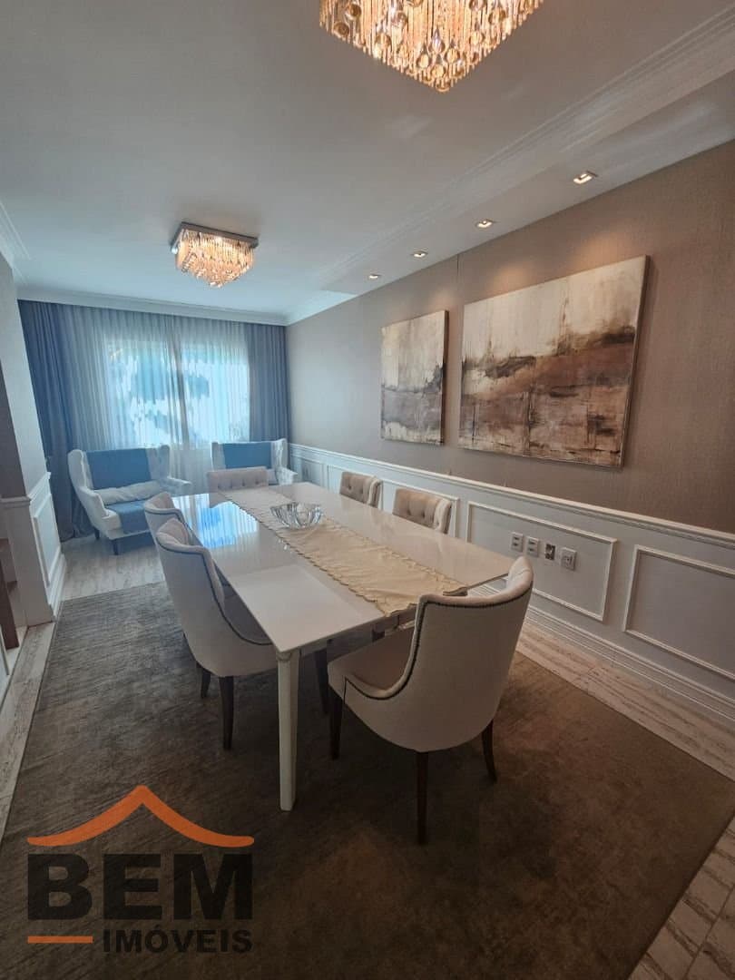 Apartamento para Venda com 3 quartos e 322m² no bairro Vila Operária, em Itajaí