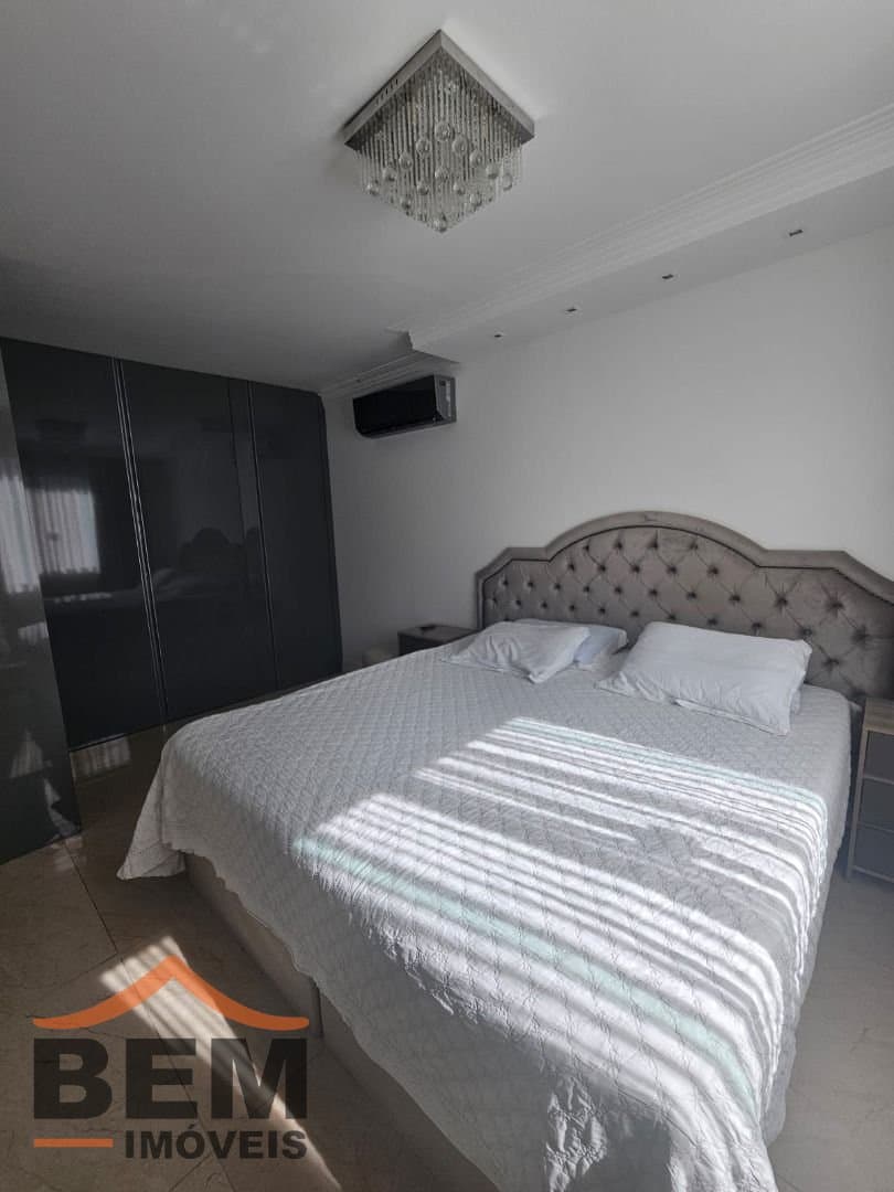 Apartamento para Venda com 3 quartos e 322m² no bairro Vila Operária, em Itajaí