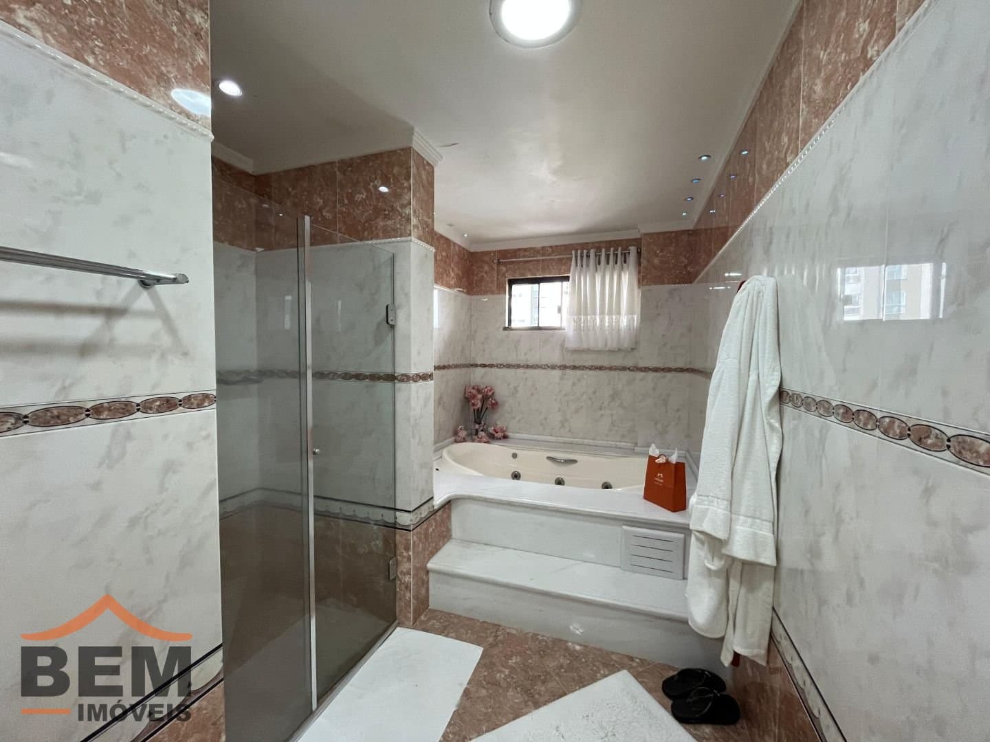 Apartamento para Venda com 3 quartos e 236m² no bairro Fazenda, em Itajaí