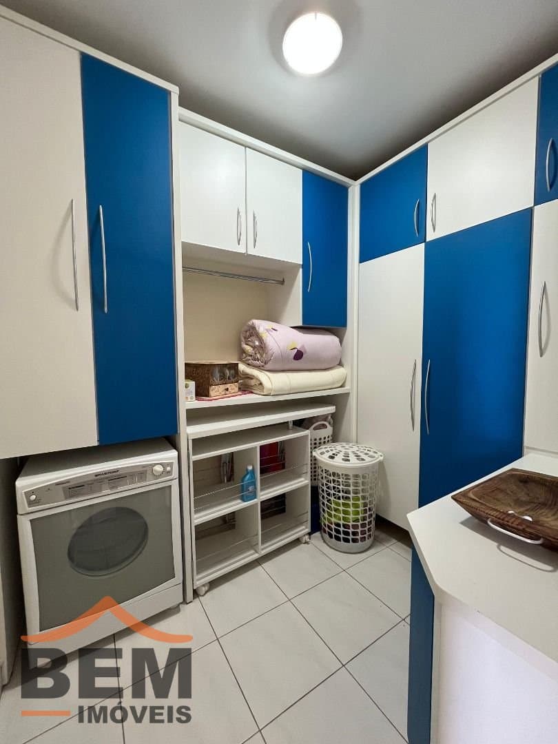Apartamento para Venda com 3 quartos e 236m² no bairro Fazenda, em Itajaí