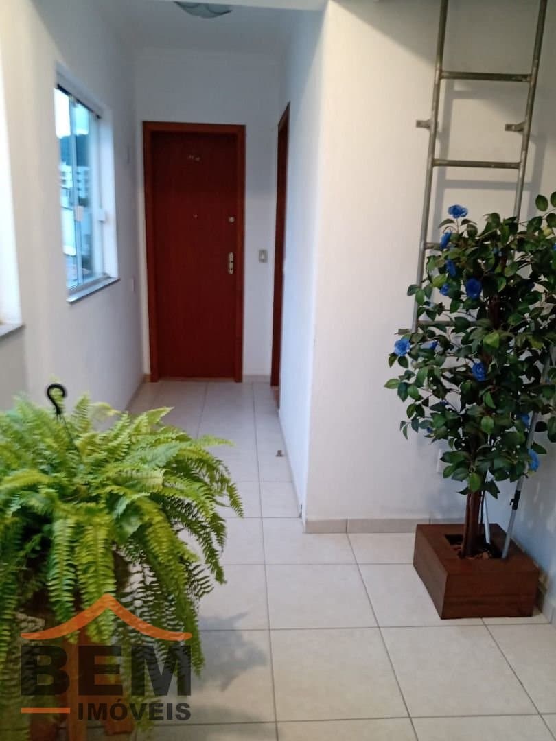 Prédio Comercial para Venda com 168m² no bairro Nações, em Balneário Camboriú
