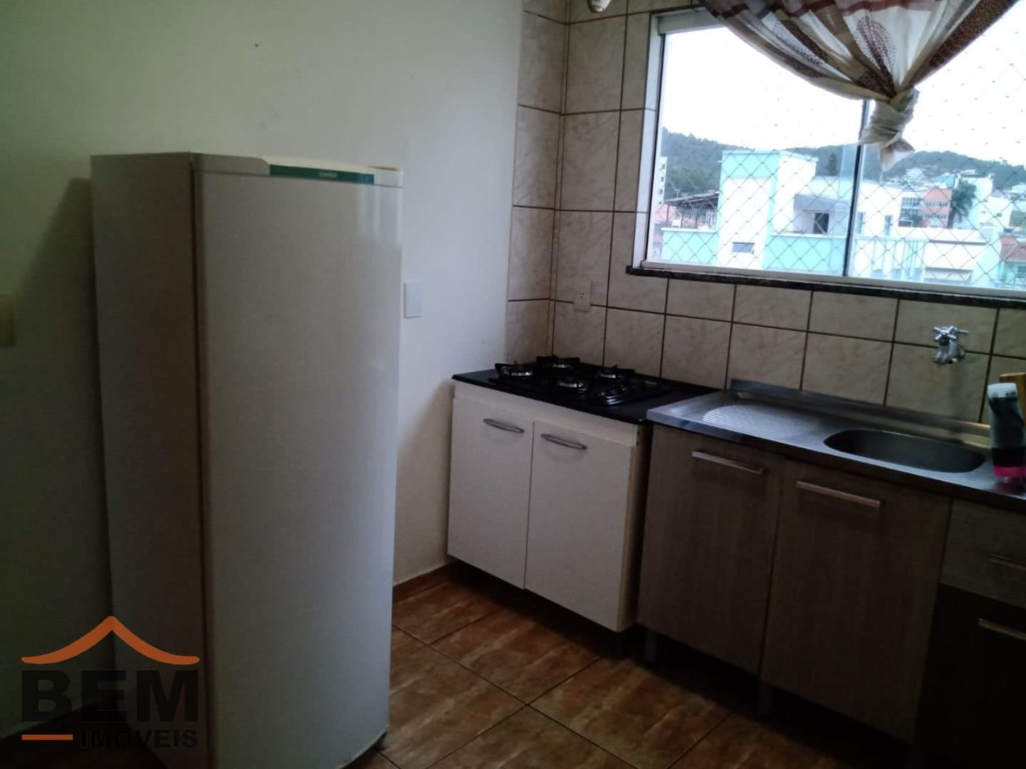 Prédio Comercial para Venda com 168m² no bairro Nações, em Balneário Camboriú