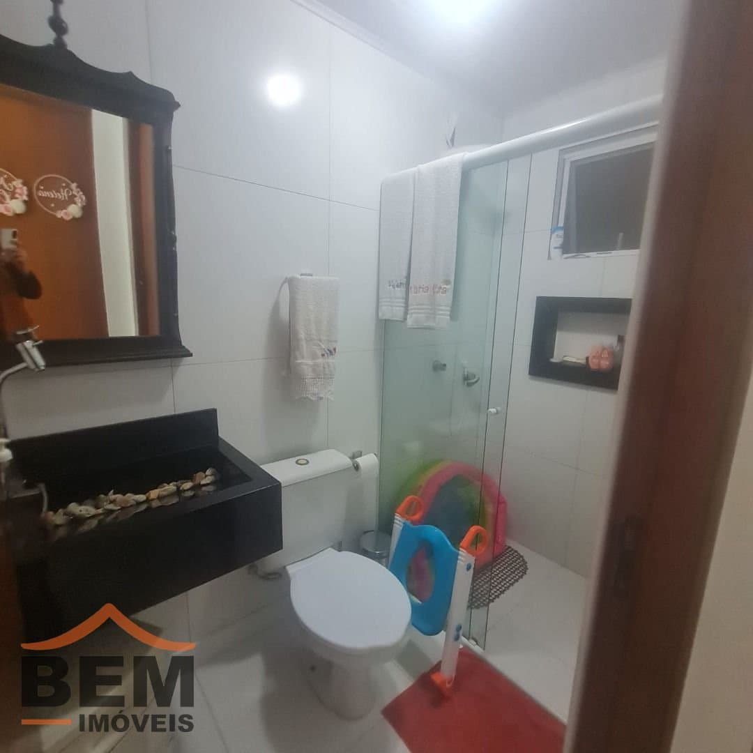Apartamento para Venda com 2 quartos e 55m² no bairro Espinheiros, em Itajaí