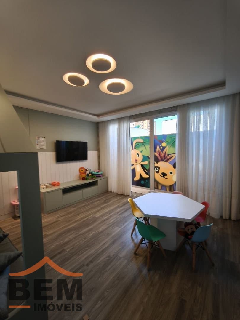Apartamento para Venda com 2 quartos e 70m² no bairro Centro, em Itajaí