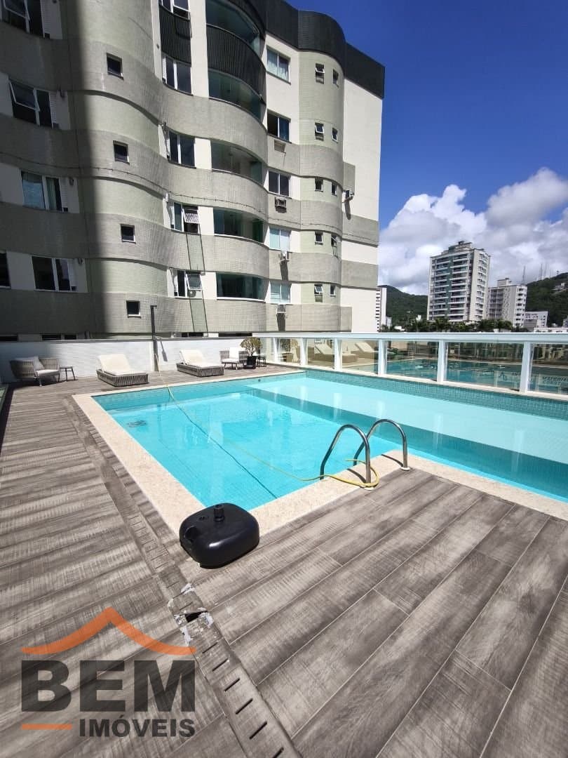 Apartamento para Venda com 2 quartos e 70m² no bairro Centro, em Itajaí