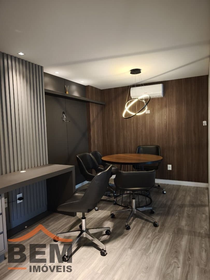 Apartamento para Venda com 2 quartos e 70m² no bairro Centro, em Itajaí
