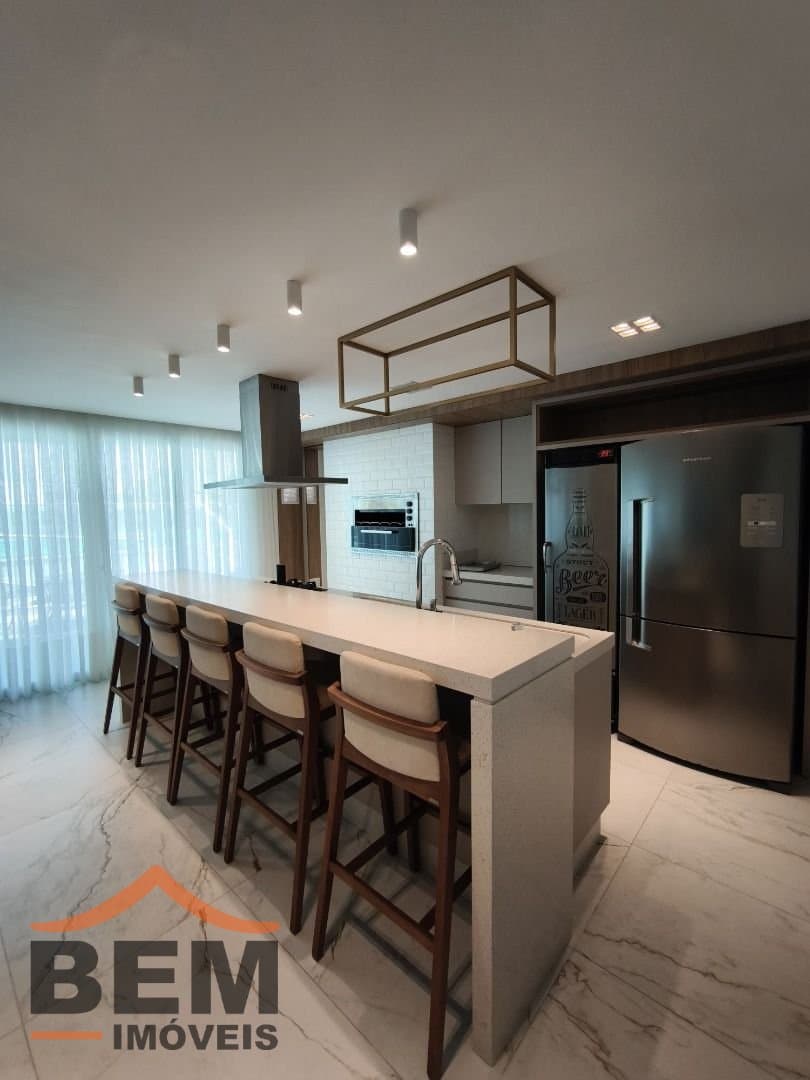 Apartamento para Venda com 2 quartos e 70m² no bairro Centro, em Itajaí