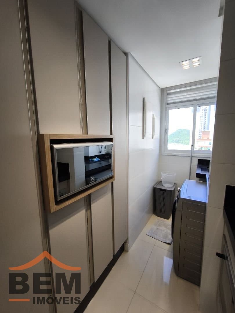 Apartamento para Venda com 2 quartos e 70m² no bairro Centro, em Itajaí