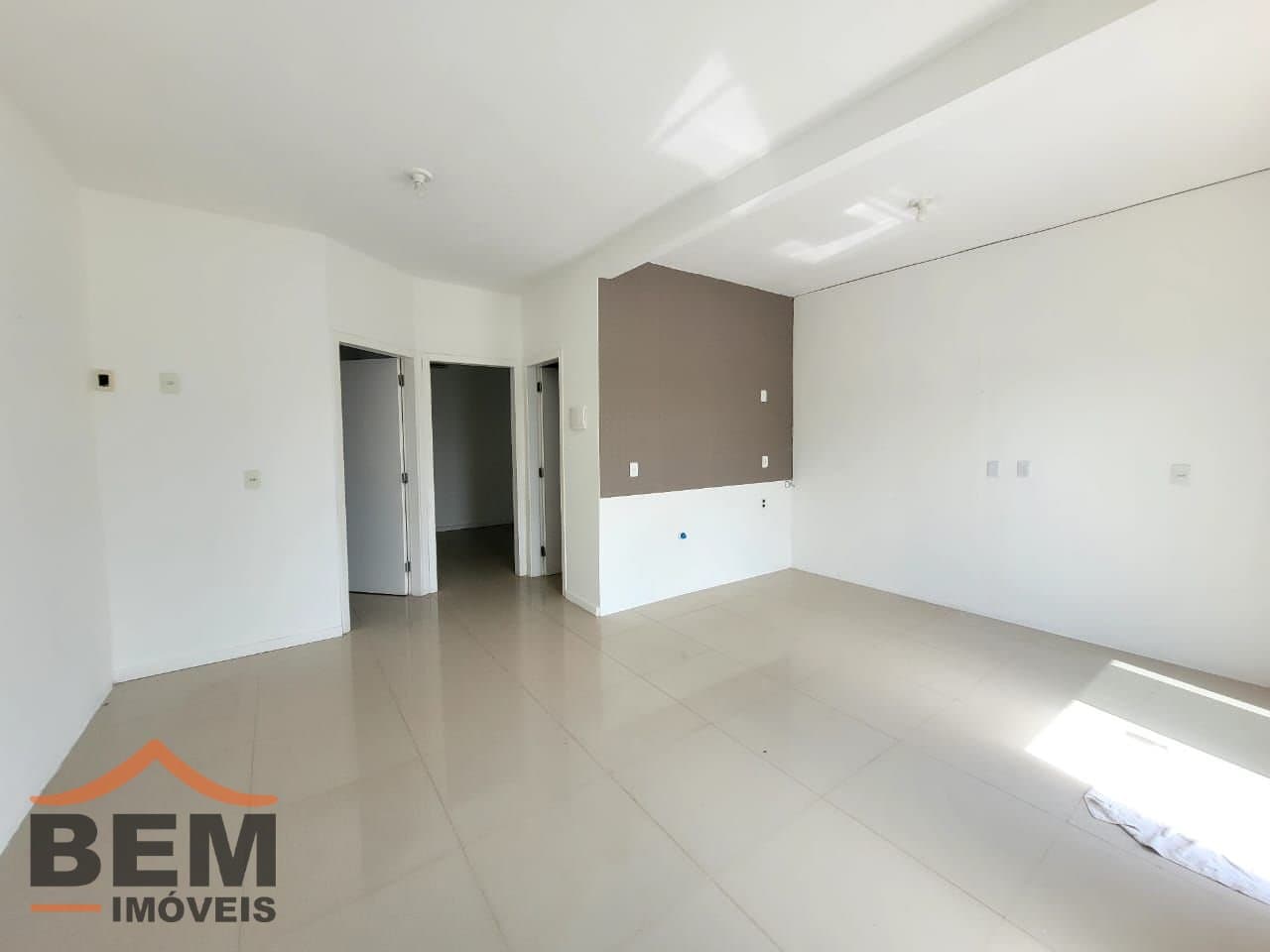 Salas/Conjuntos para Locação com 60m² no bairro Santa Regina, em Itajaí