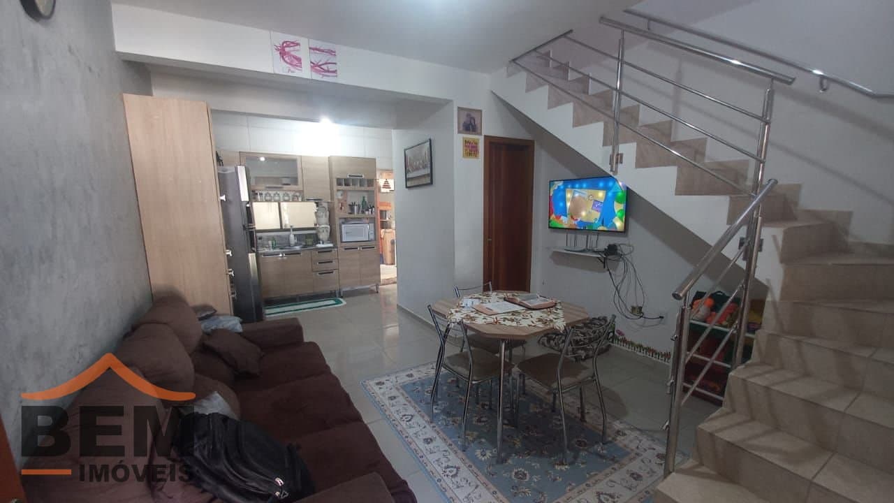 Casa para Venda com 2 quartos e 54m² no bairro Espinheiros, em Itajaí