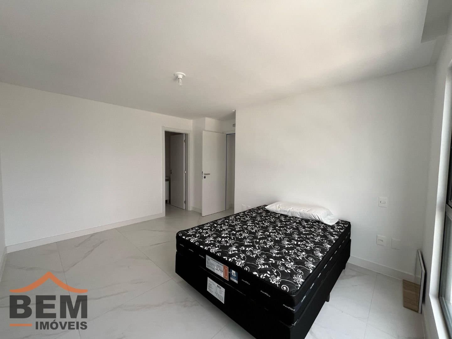 Apartamento para Venda com 3 quartos e 152m² no bairro Praia Brava, em Itajaí
