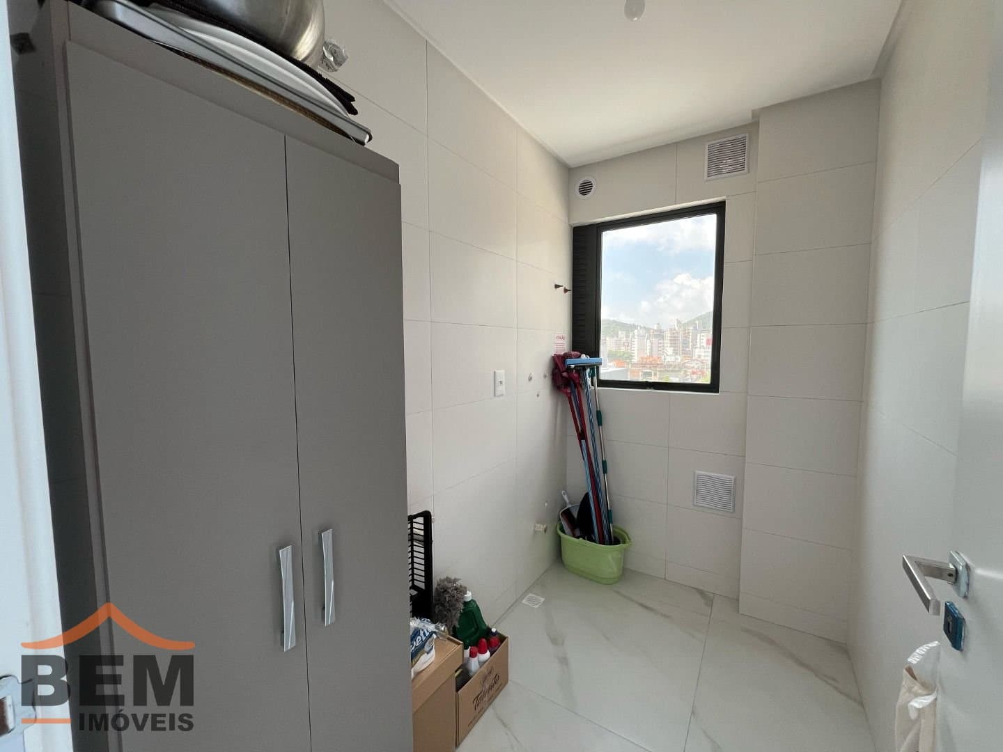 Apartamento para Venda com 3 quartos e 152m² no bairro Praia Brava, em Itajaí