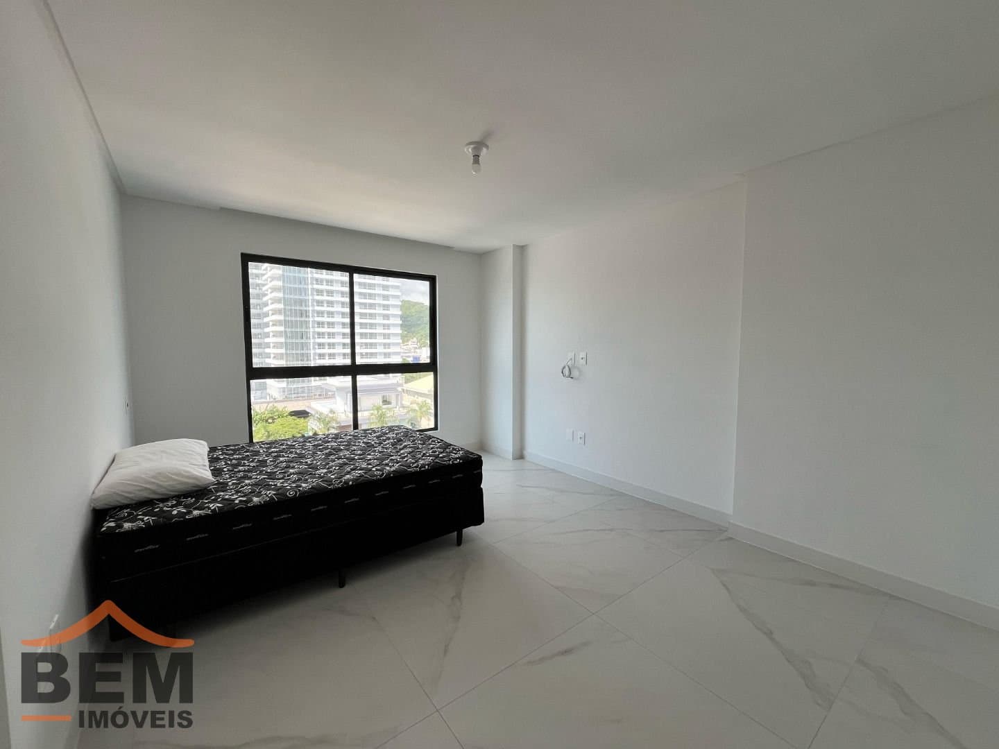 Apartamento para Venda com 3 quartos e 152m² no bairro Praia Brava, em Itajaí