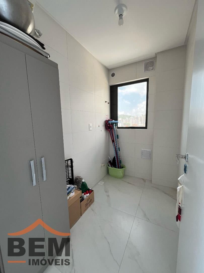Apartamento para Venda com 3 quartos e 152m² no bairro Praia Brava, em Itajaí