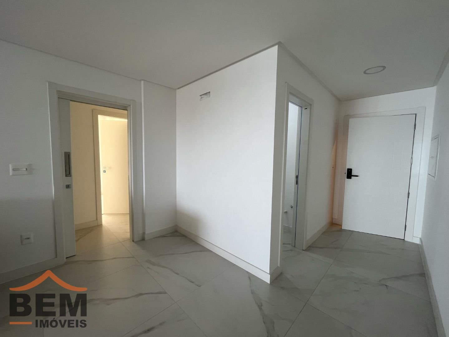 Apartamento para Venda com 3 quartos e 152m² no bairro Praia Brava, em Itajaí