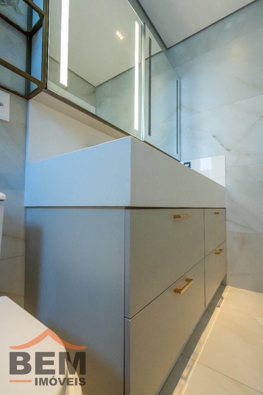 Apartamento para Venda com 3 quartos e 132m² no bairro Fazenda, em Itajaí