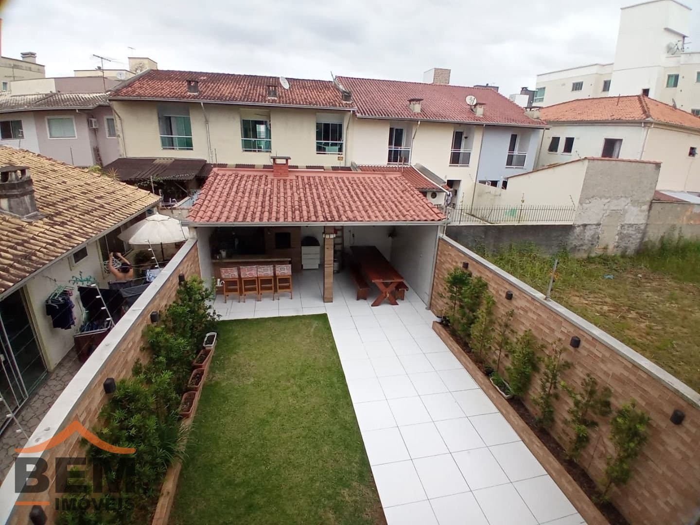 Casa para Venda com 3 quartos e 149m² no bairro Centro, em Camboriú