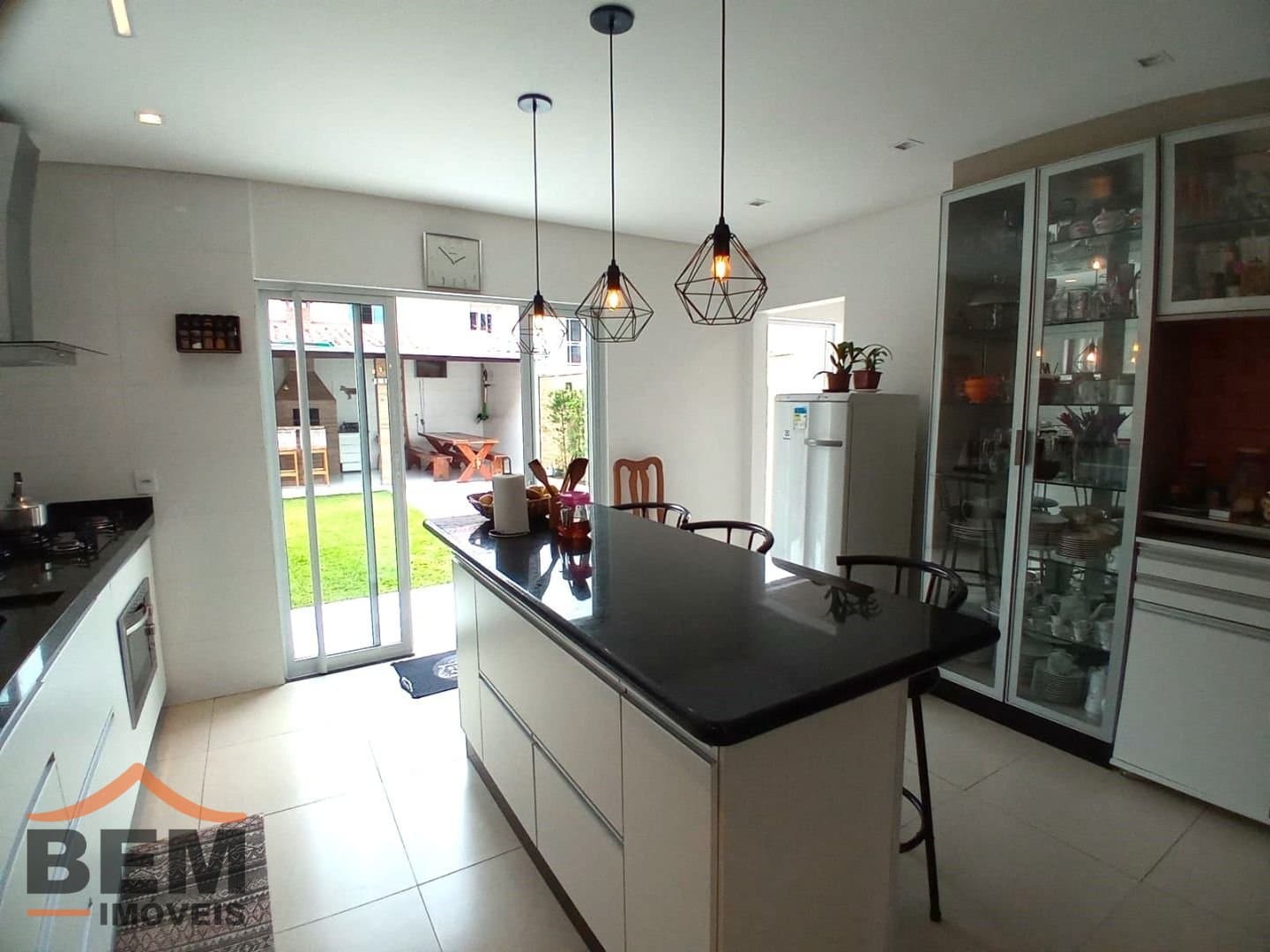 Casa para Venda com 3 quartos e 149m² no bairro Centro, em Camboriú